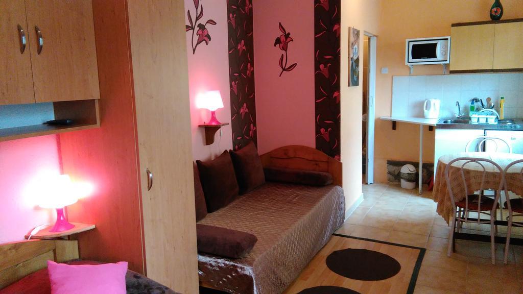 Castello Vendeg Es Apartmanhaz Έγκερ Δωμάτιο φωτογραφία