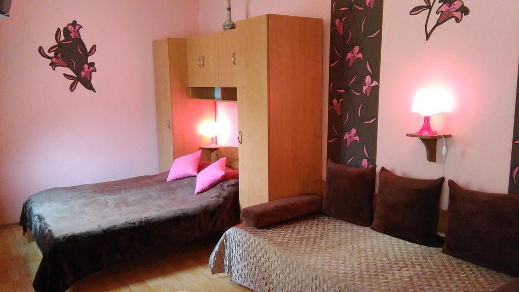 Castello Vendeg Es Apartmanhaz Έγκερ Δωμάτιο φωτογραφία