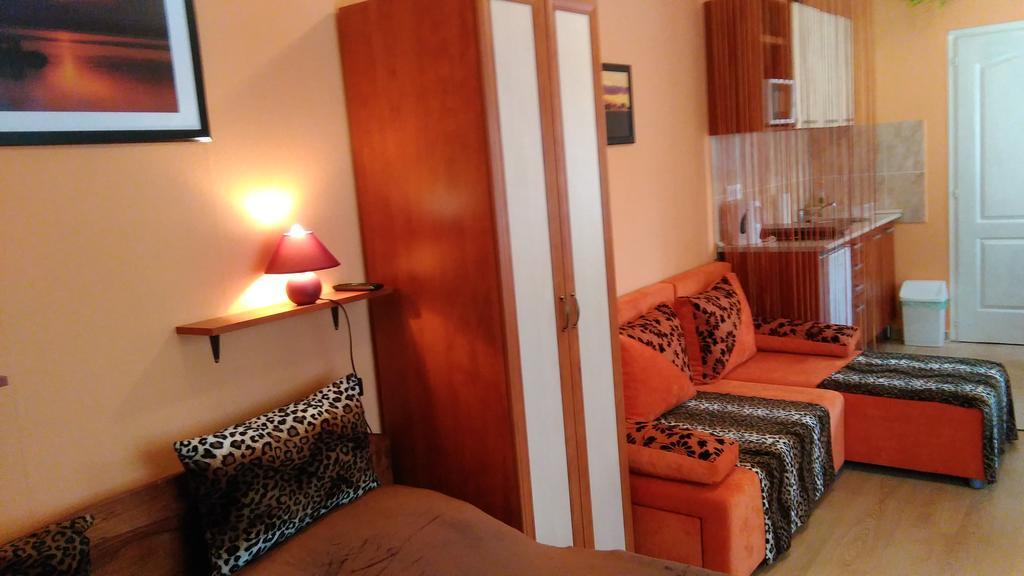 Castello Vendeg Es Apartmanhaz Έγκερ Εξωτερικό φωτογραφία