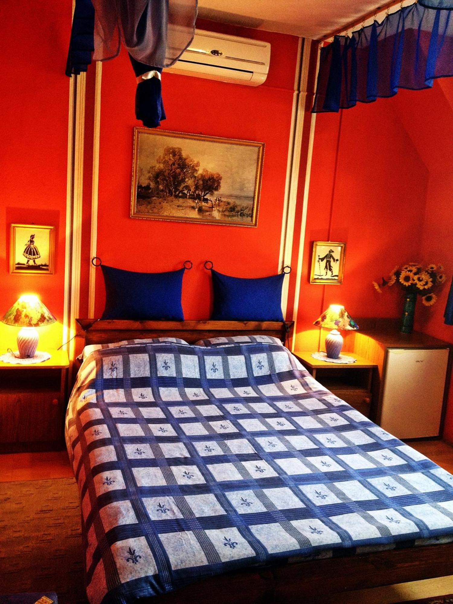 Castello Vendeg Es Apartmanhaz Έγκερ Εξωτερικό φωτογραφία
