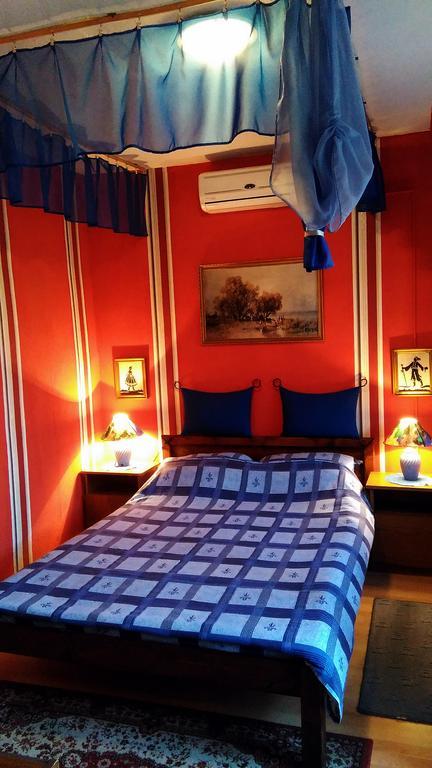 Castello Vendeg Es Apartmanhaz Έγκερ Εξωτερικό φωτογραφία